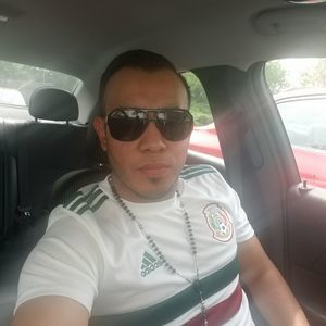 Meet your Posher, Leo